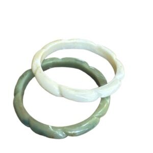 Elegant Jade  & cream colored Bangle bracelet Set
